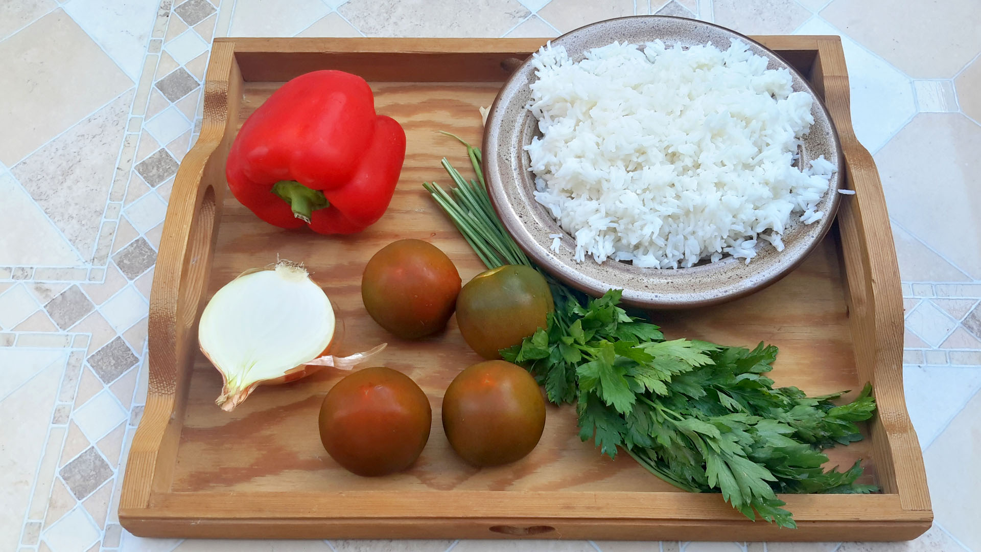 Andalouse (Andalusisk) - salat med ris, tomat og peberfrugt