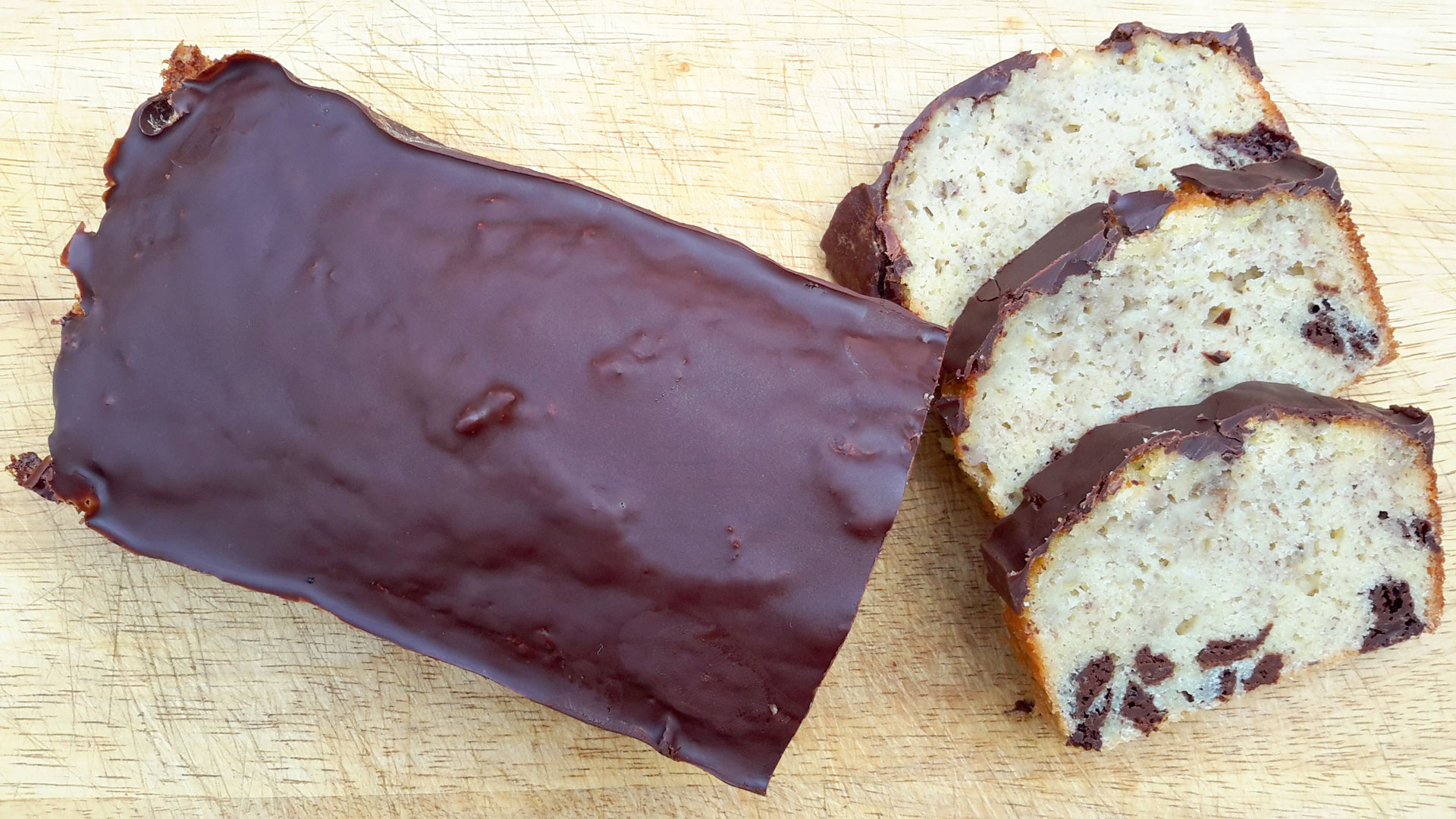 Banankage med chokolade