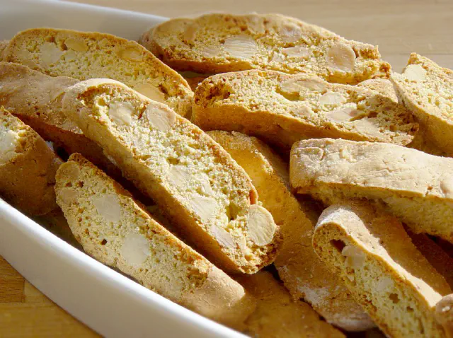 Biscotti - (Cantucci biscotti di Prato) - italienske mandelsmåkager