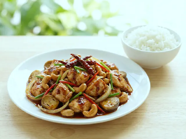 Cashewkylling (Gai Pad Med Mamuang Himapan)