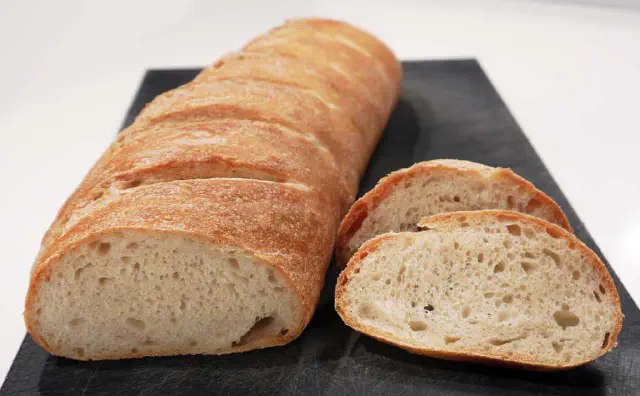 Franskbrød - Langtidshævet med våd fordej (poolish)