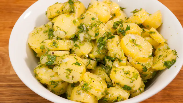 Grøn kartoffelsalat