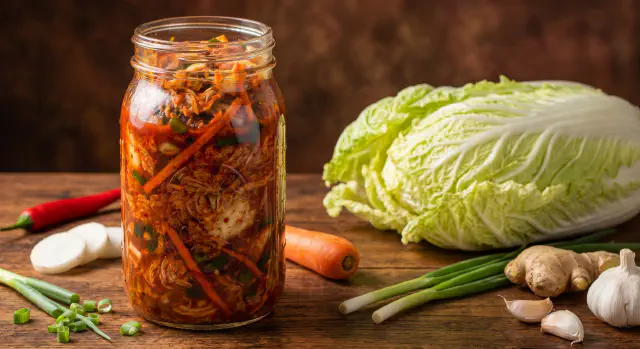 Hjemmelavet kimchi - asiatisk surkål