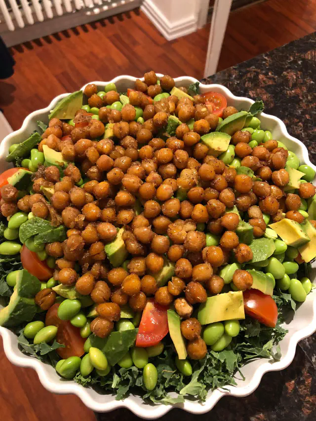 Kikærtesalat