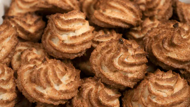 Kransekagekonfekt - kransekagetoppe - petit four