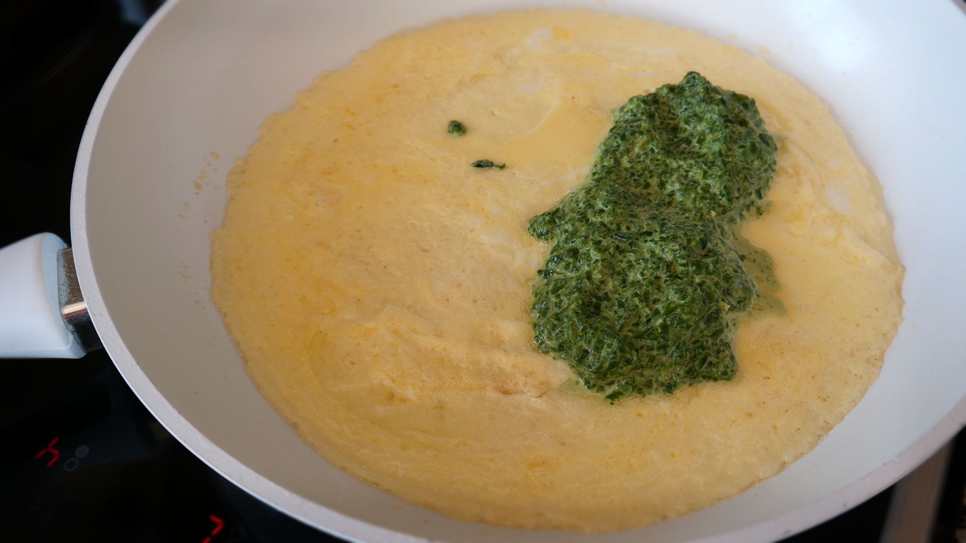 Omelet royal med flødestuvet spinat