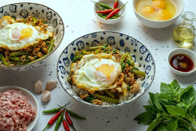 Pad Krapow (ผัดกะเพรา)