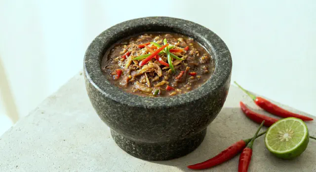 Rejepaste-dip (Nam Prik Gapi)